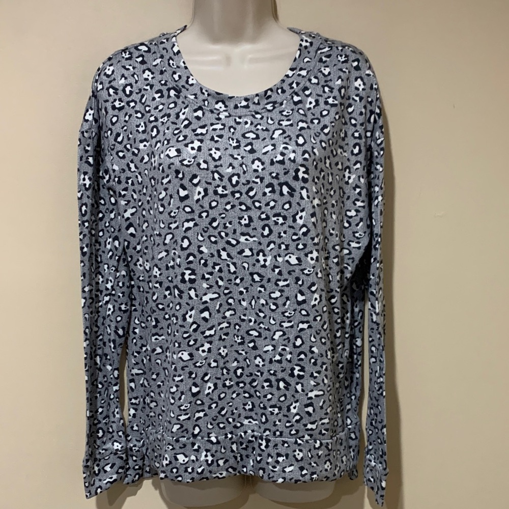 Super soft & warm sleep top